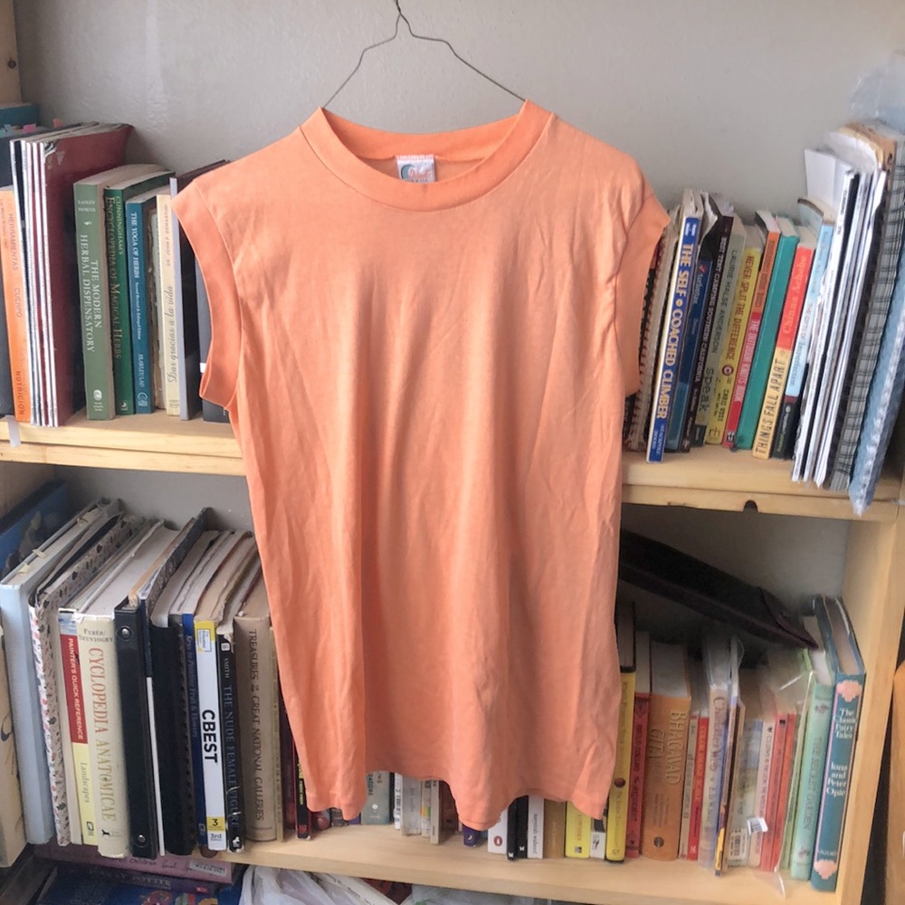 90’s Vintage salmon athletic shirt